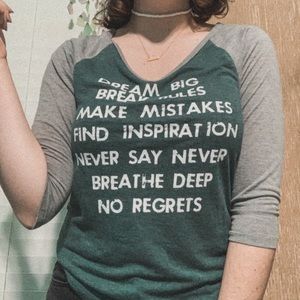 Inspirational Two-Tone Quarter Sleeve Top